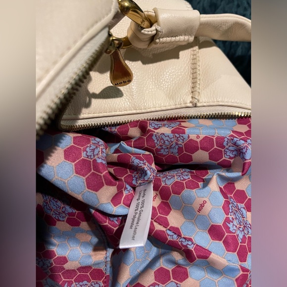 Hobo International cream fringe leather gold hardware handbag purse - Picture 6 of 16